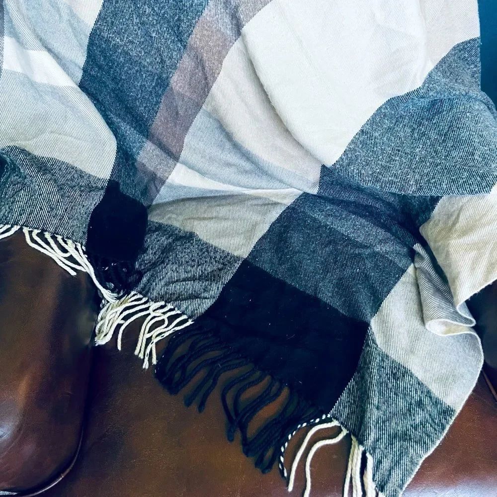 Soft Plaid Brown Farmhouse Throw Blanket
